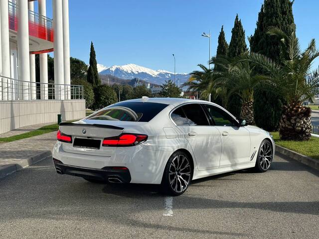 BMW 520 White